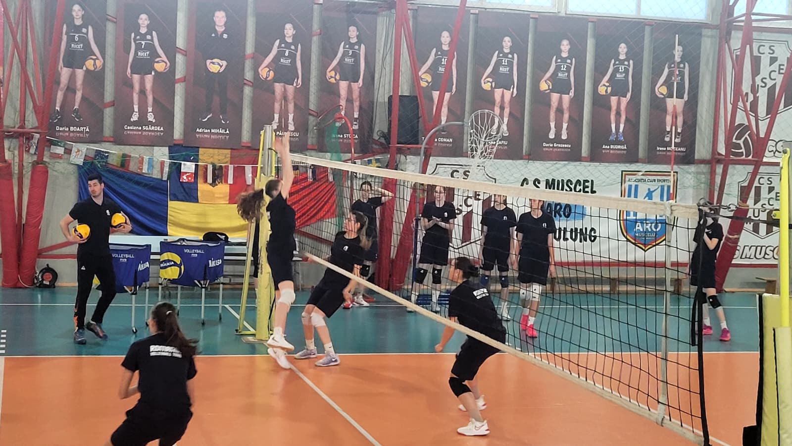 echipa-volei-feminin-3.jpeg